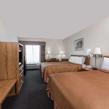 Howard Johnson By Wyndham Iowa La Luaran gambar