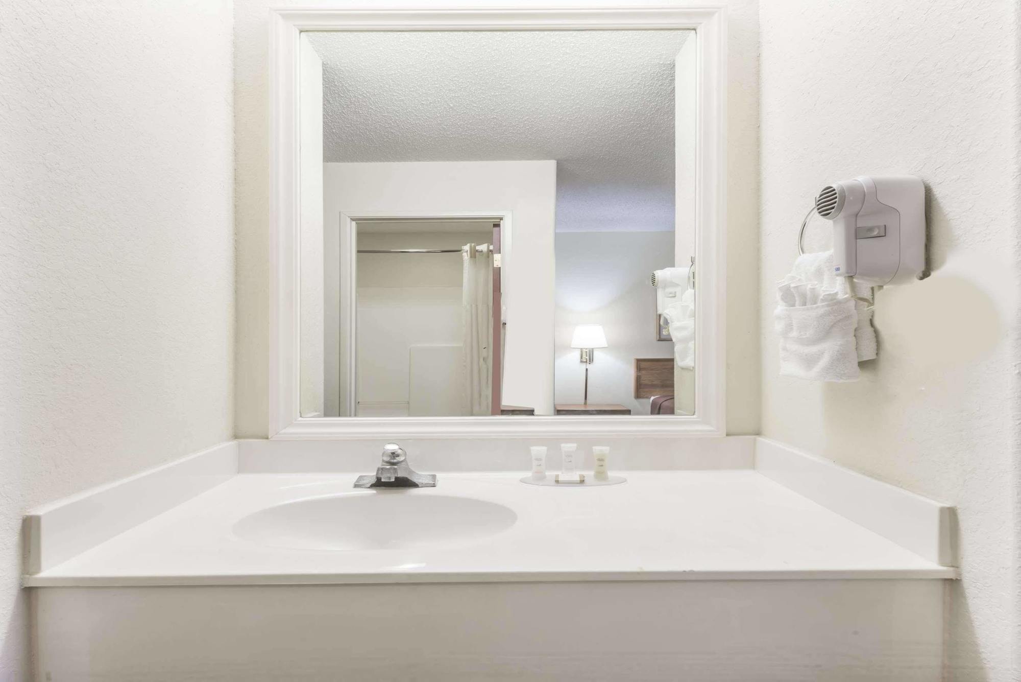 Howard Johnson By Wyndham Iowa La Luaran gambar